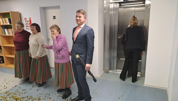 Liftiga Antsla raamatukokku!
